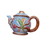 Bule Vintage em Faiança Majólica – Relevo de Pássaros e Flores